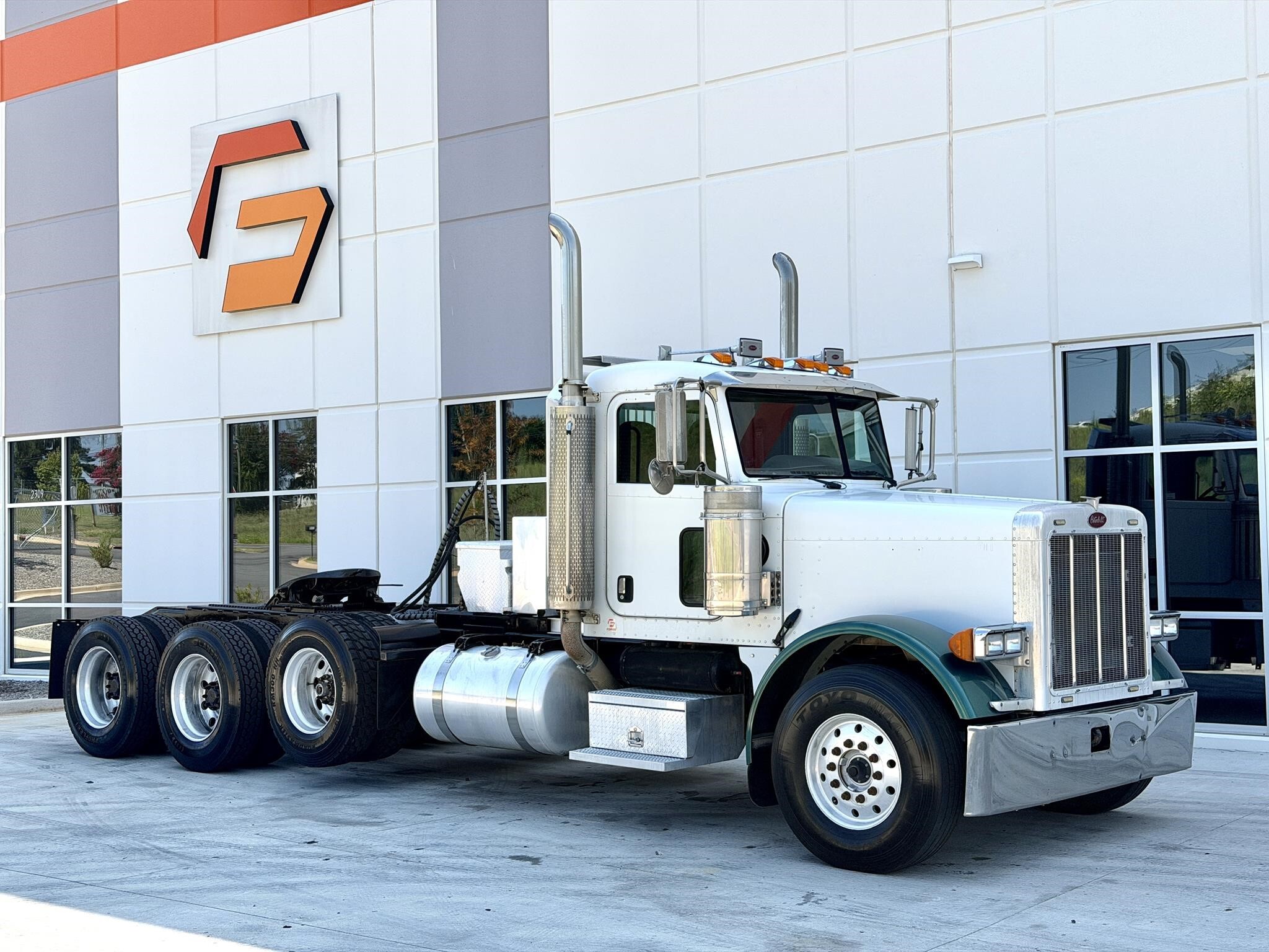 2007 PETERBILT 379 in Greer, SC