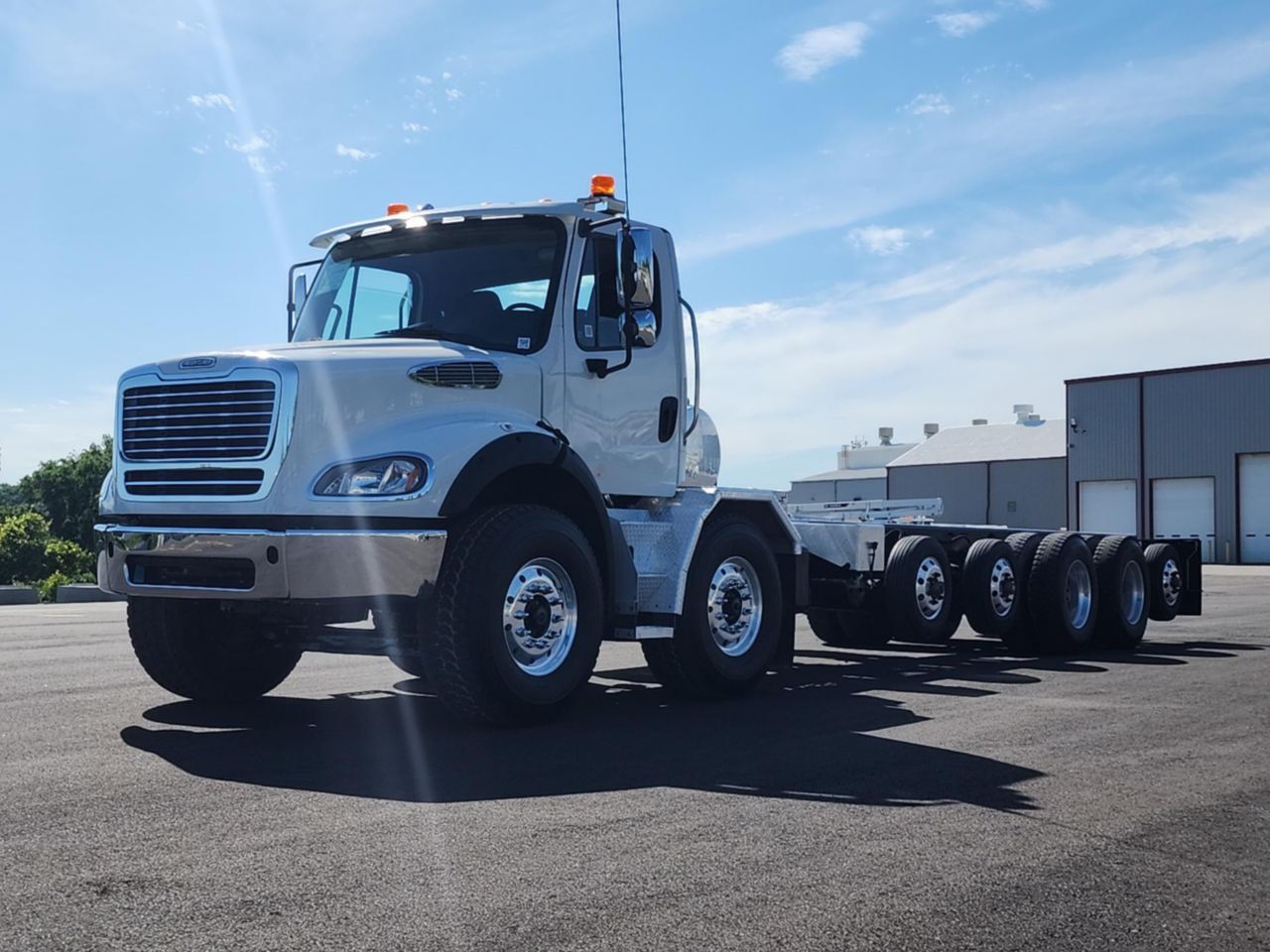 2014 Freightliner M2112 in Kansas City, MO
