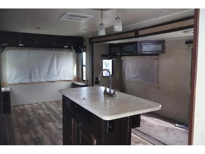 2016 FOREST RIVER palomino puma 30rlis