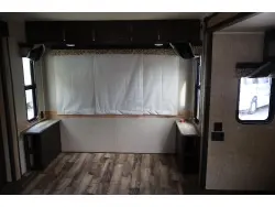 2016 FOREST RIVER palomino puma 30rlis