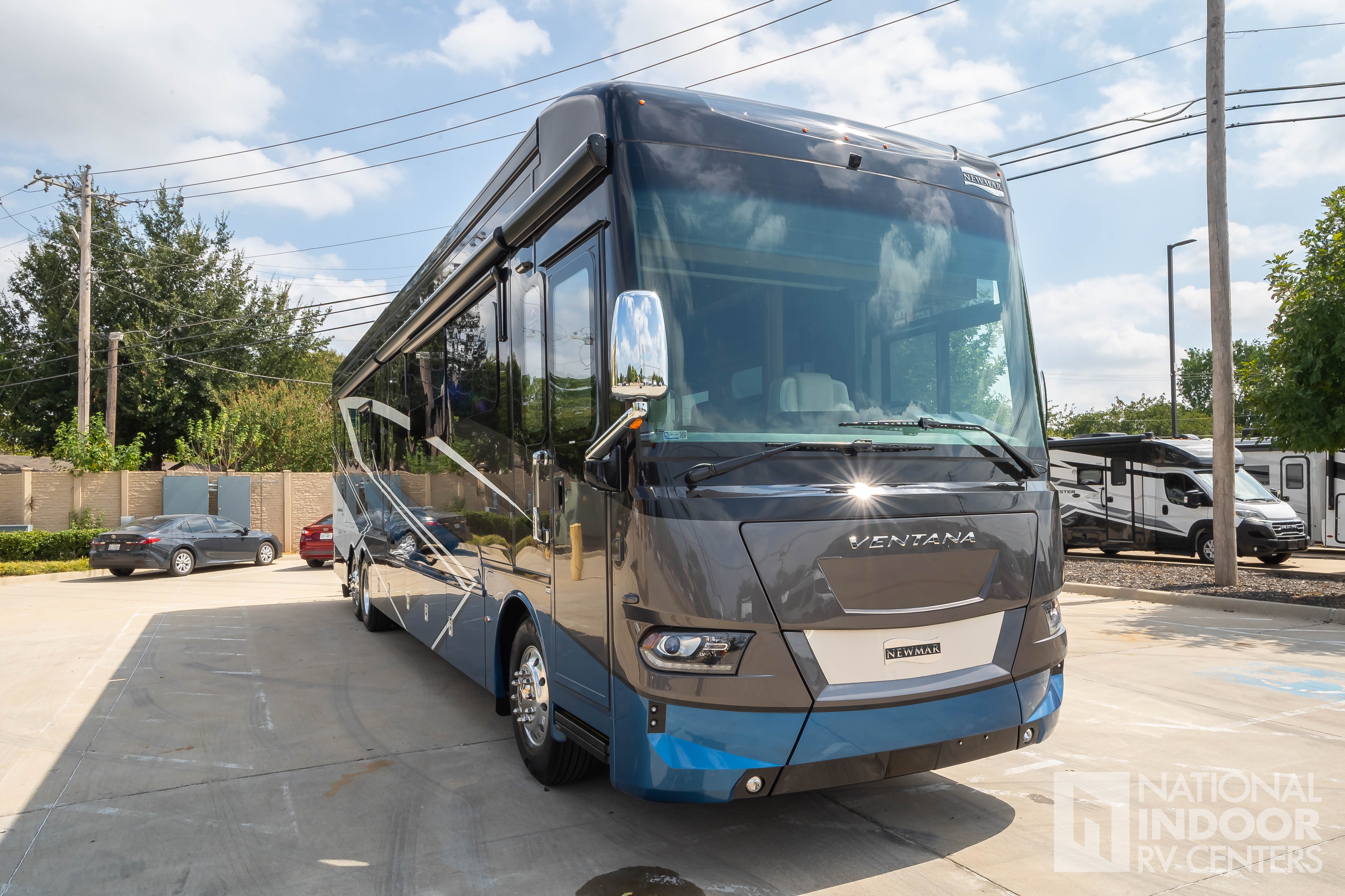2027 Newmar Ventana 4345 in lewisville TX