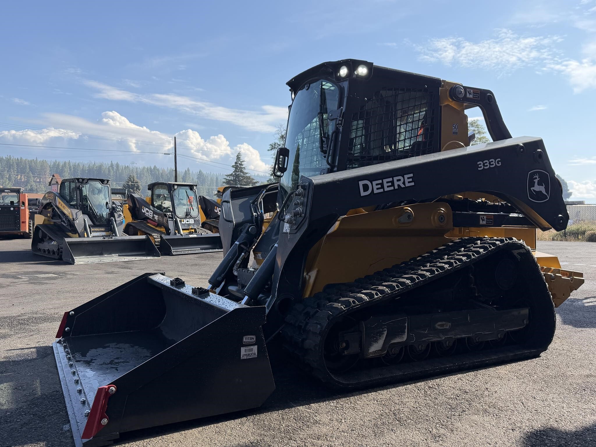2021 DEERE 333G in Cle Elum, WA
