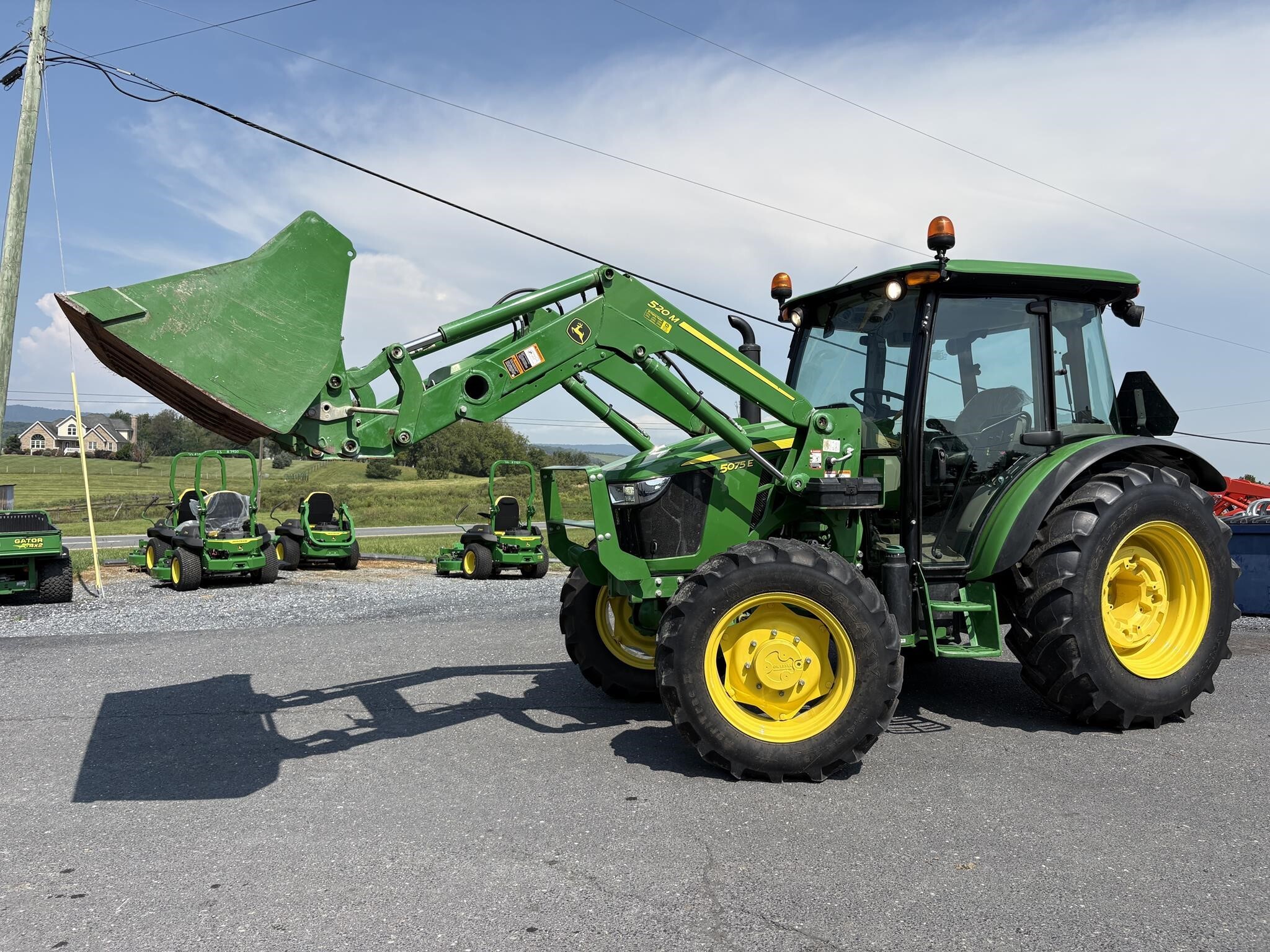 2024 JOHN DEERE 5075E in Linville, VA