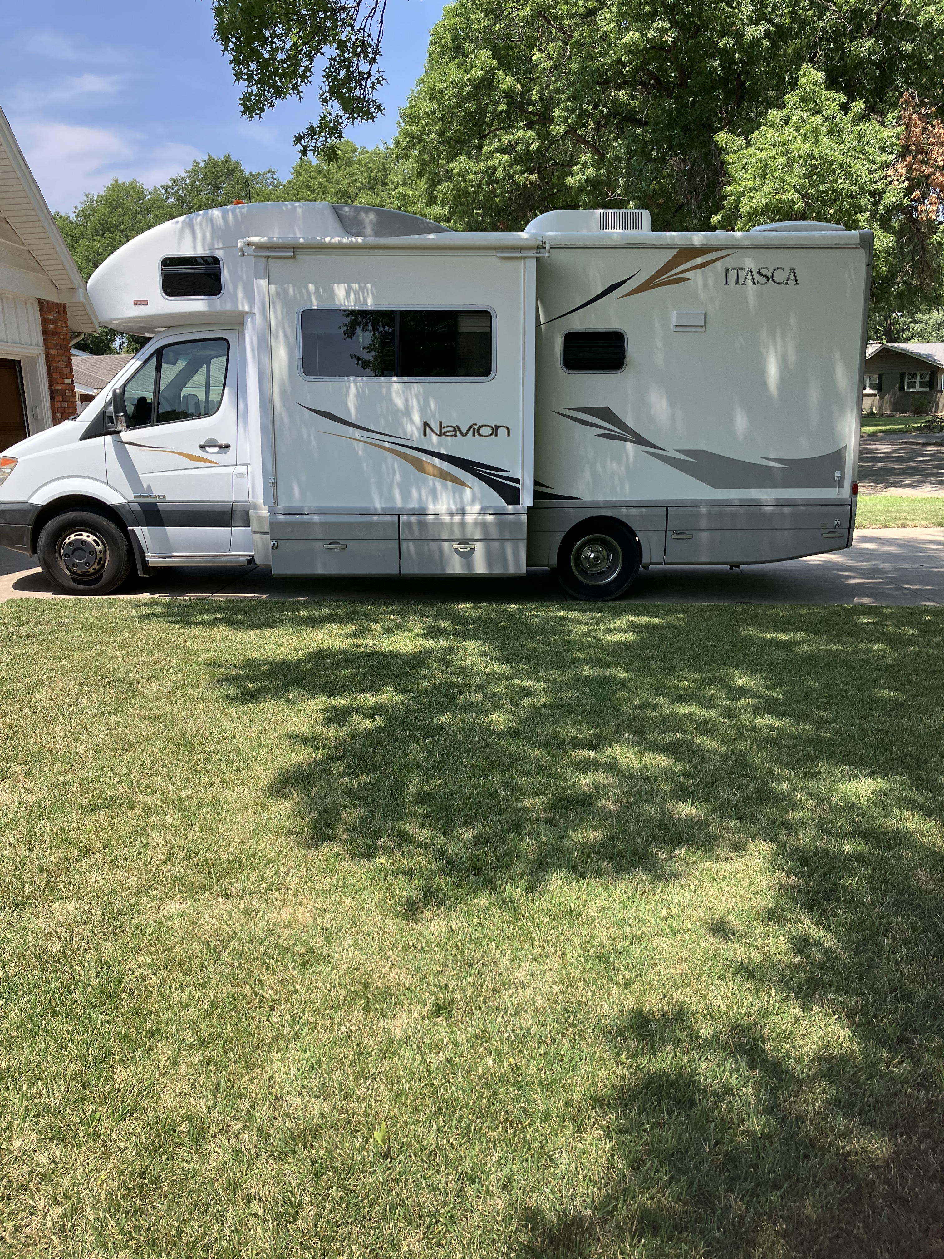 2008 Itasca NAVION 24H RV