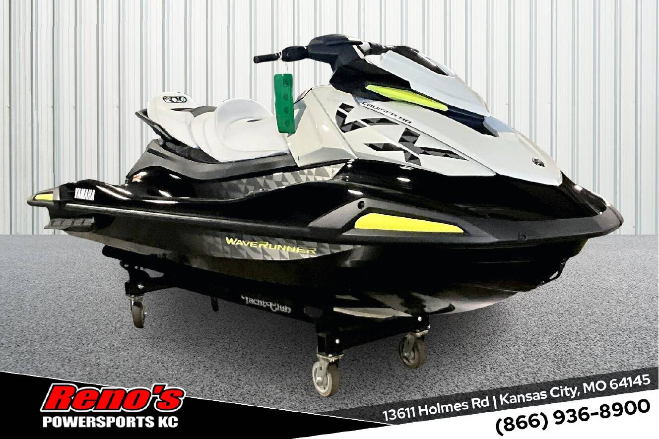 A photo of this 2026 Yamaha Waverunner Vx