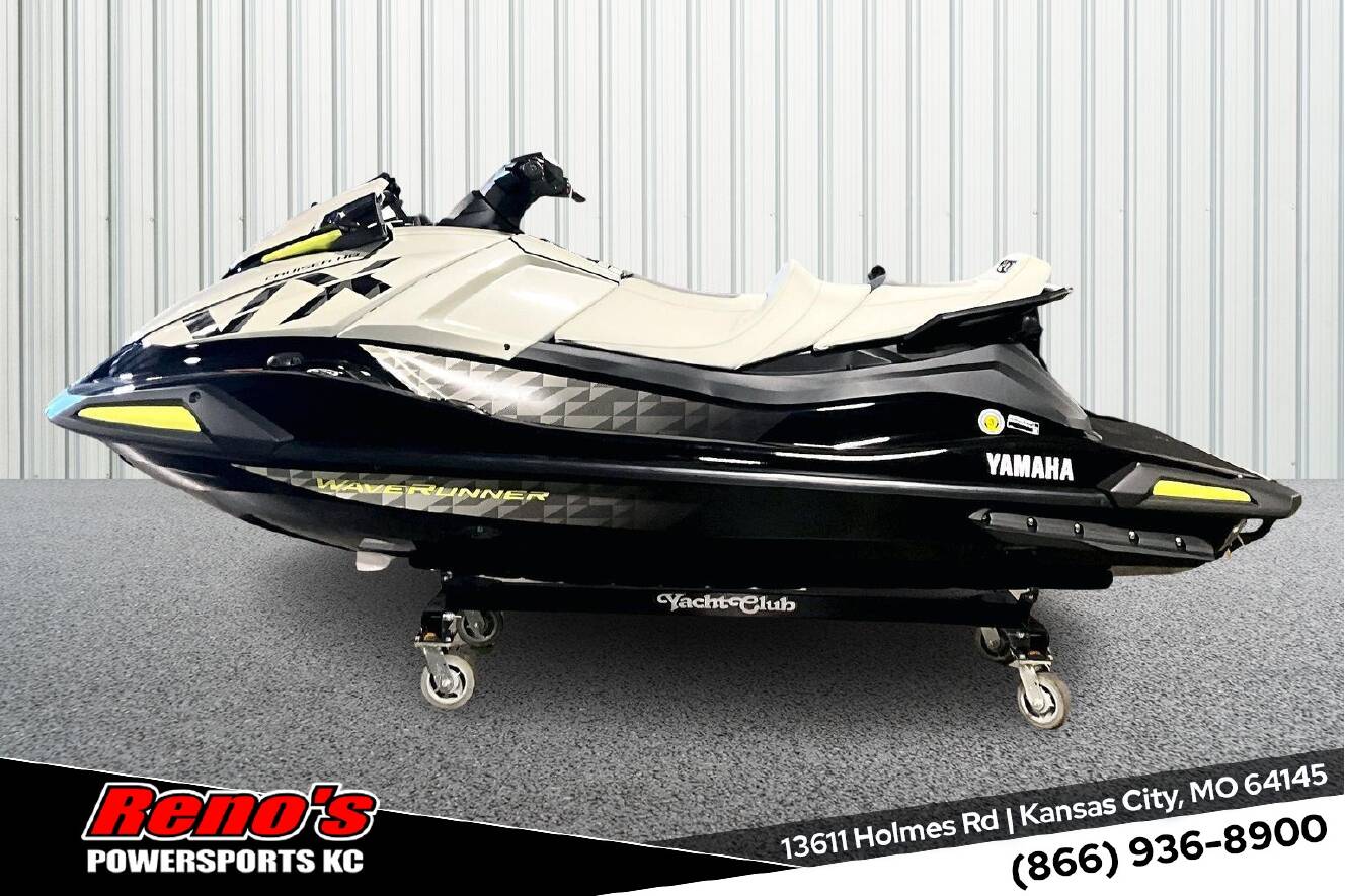 A photo of this 2026 Yamaha Waverunner Vx