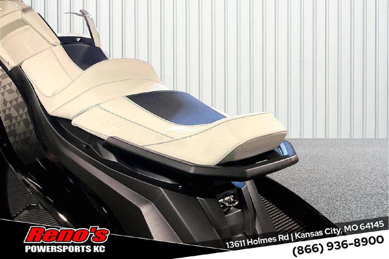 A photo of this 2026 Yamaha Waverunner Vx
