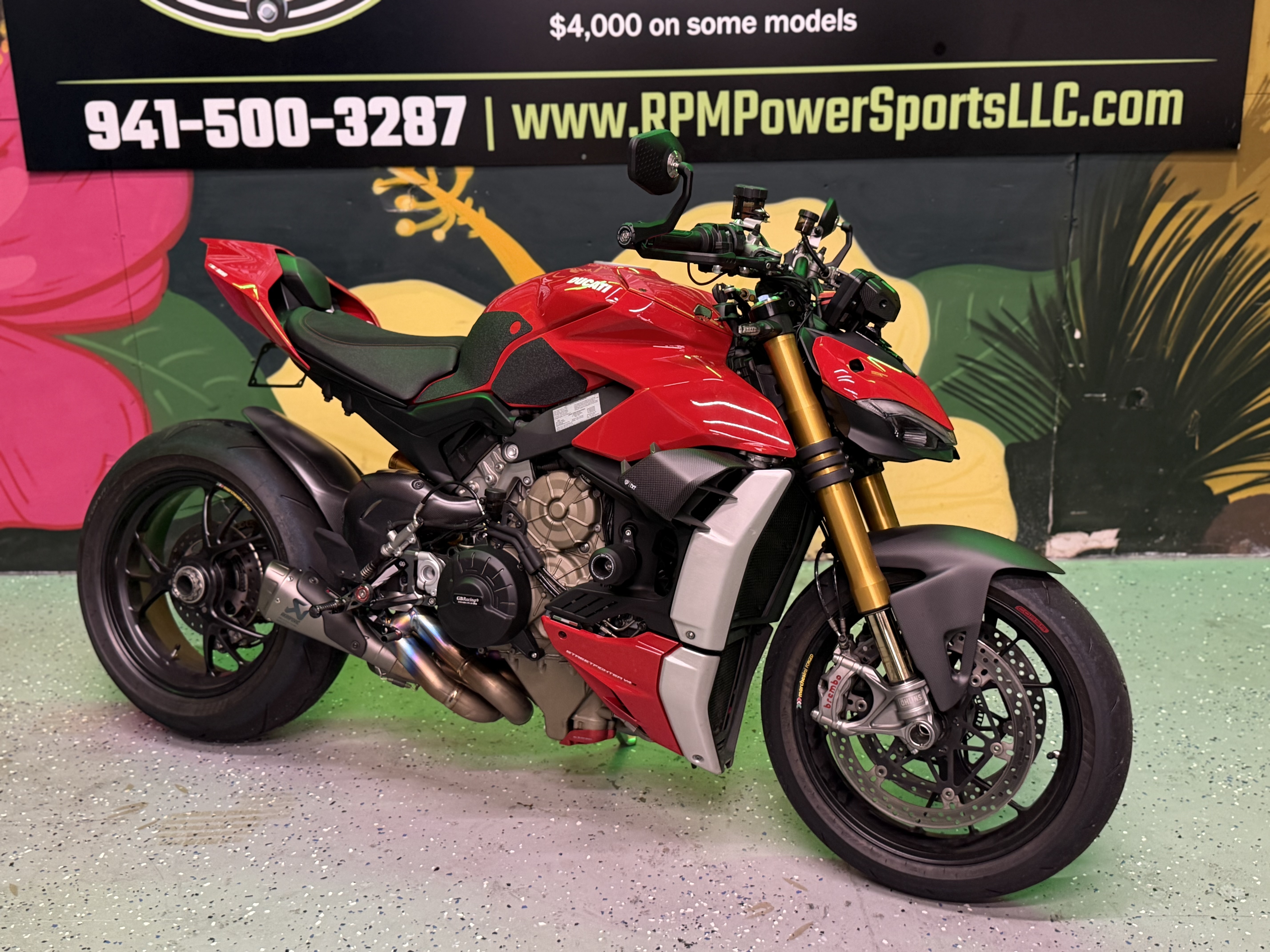 2020 Ducati Streetfighter V4 S w/ ackrapovic exhaust & warranty V4 S in Sarsota, FL