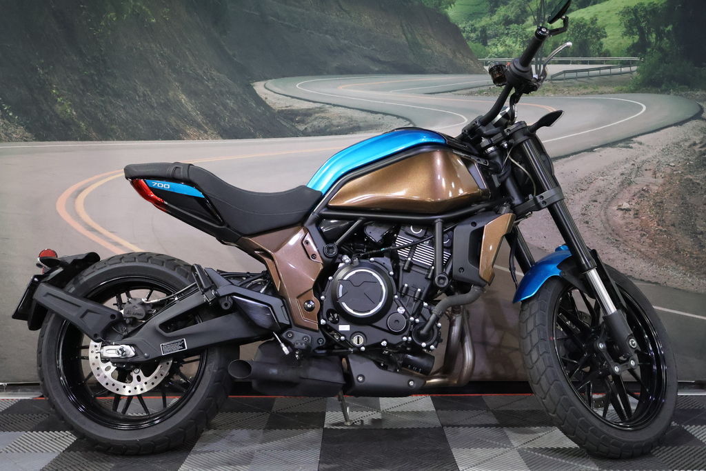 2023 CFMOTO 700CL-X in Chatsworth, CA