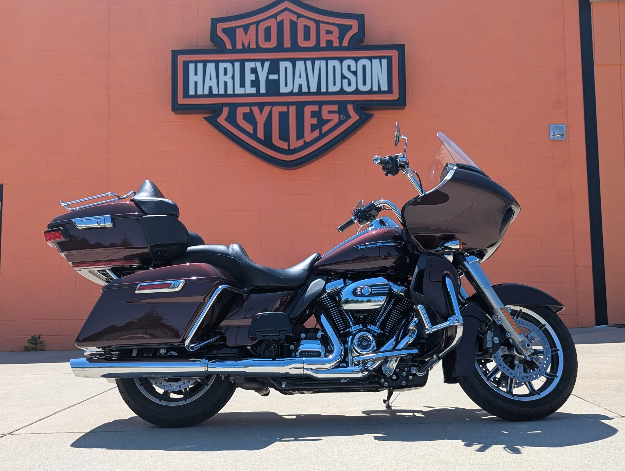 2019 Harley-Davidson Road Glide® Ultra ULTRA in Fredericksburg, VA