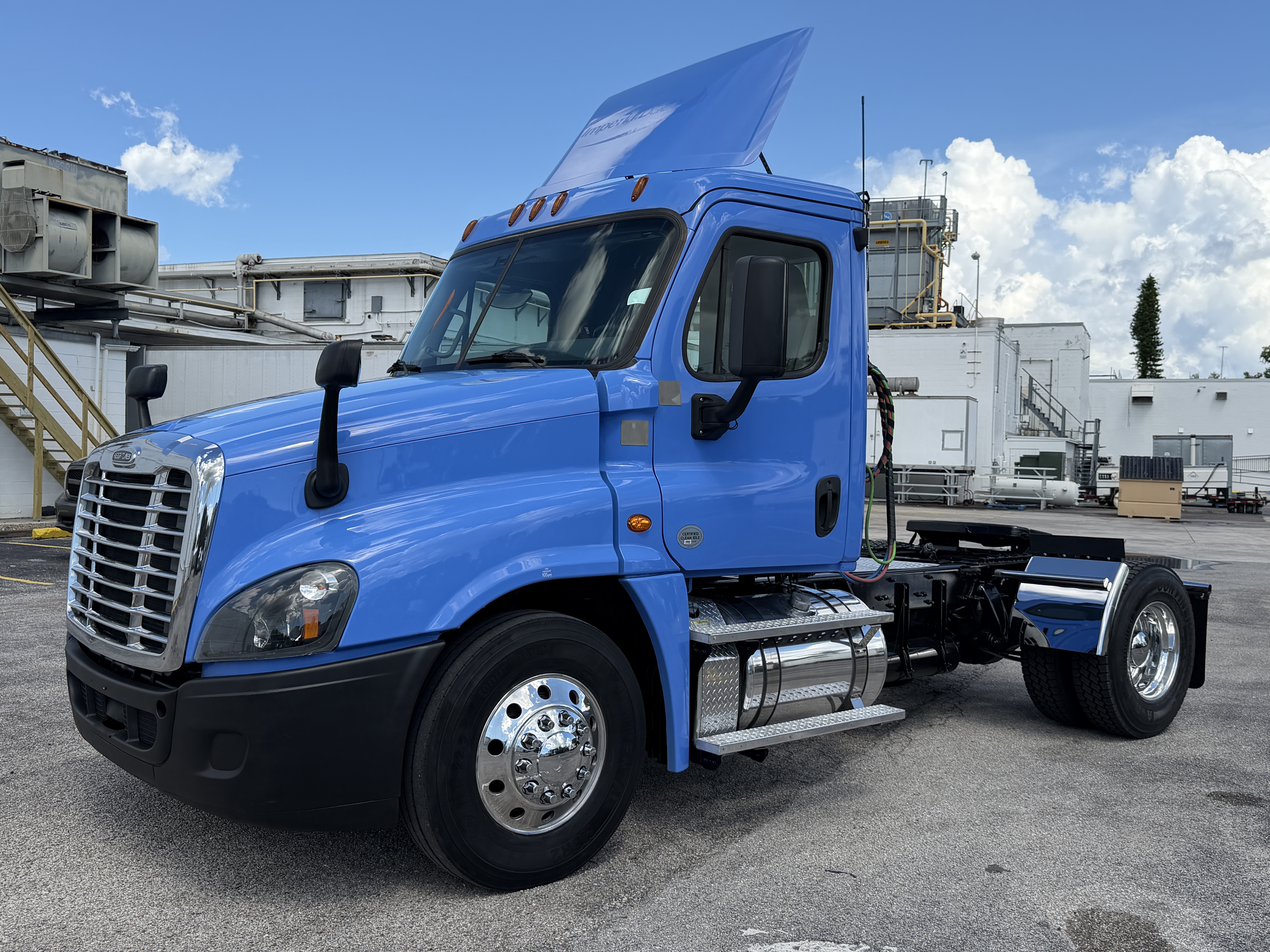 2019 FREIGHTLINER CASCADIA 125 in St Petersburg, FL