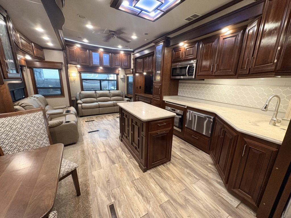 2018 DRV MOBILE SUITES 40KSSB4 in mesa AZ