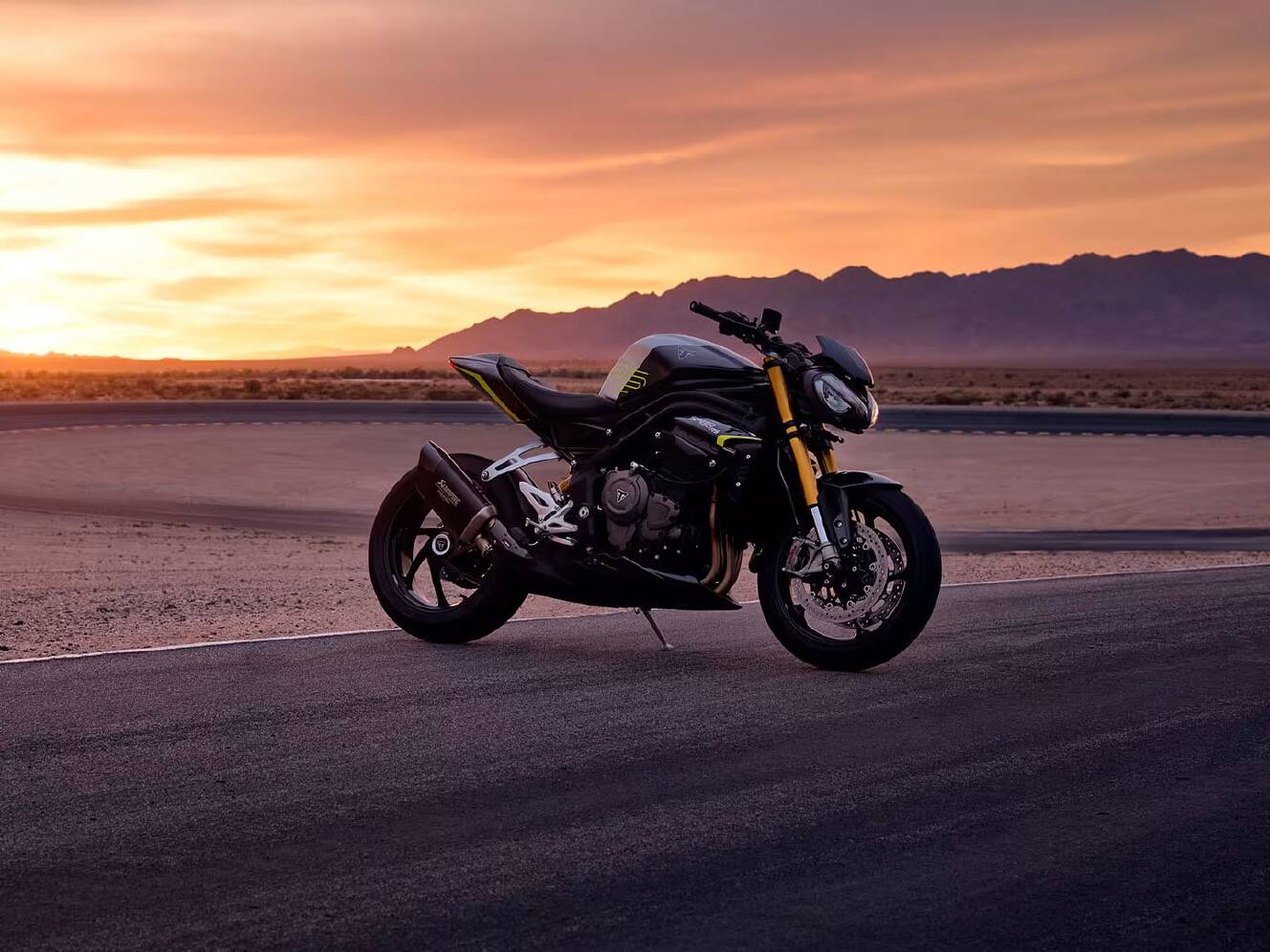 A photo of this 2025 Triumph Speed Triple 1200 RS
