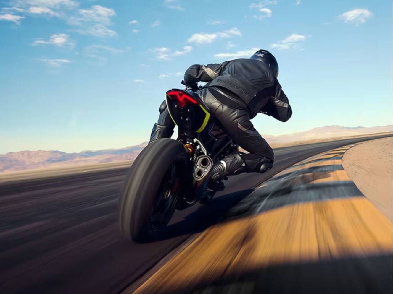 A photo of this 2025 Triumph Speed Triple 1200 RS