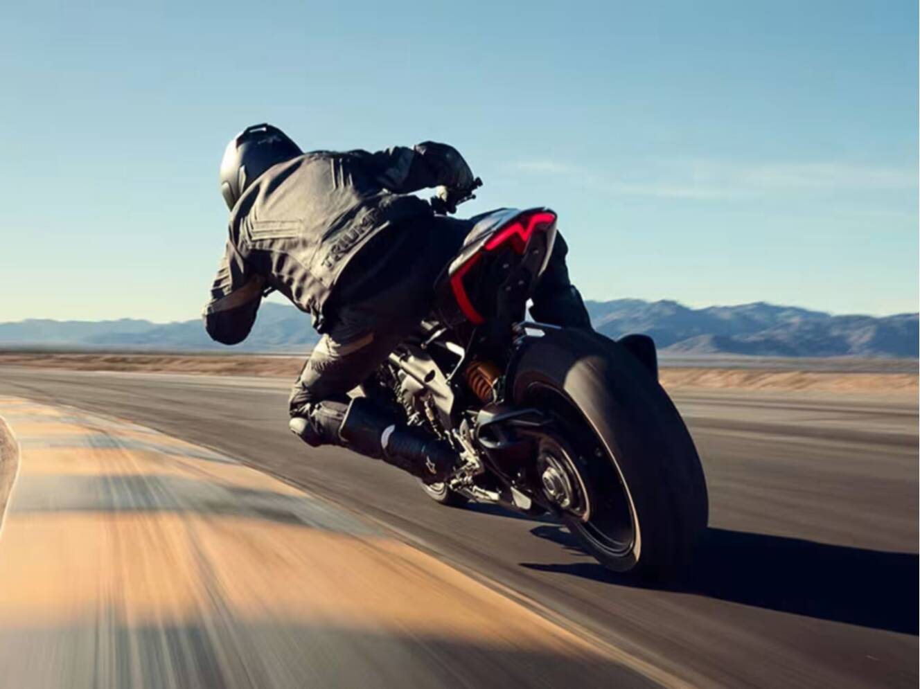 A photo of this 2025 Triumph Speed Triple 1200 RS