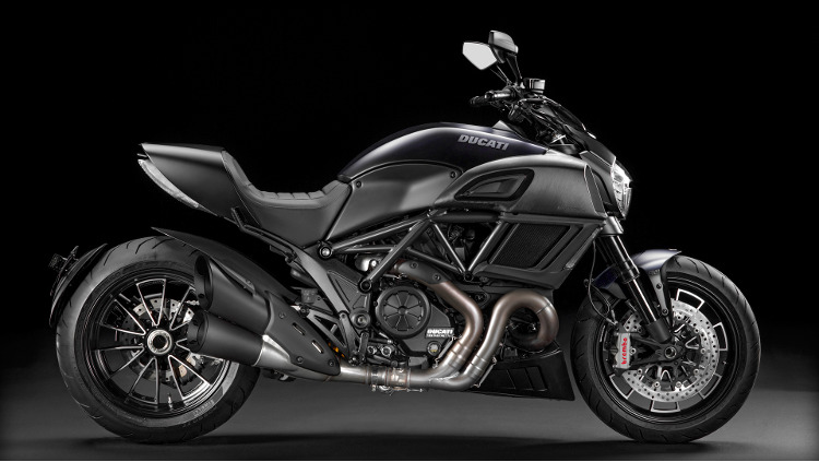 2015 Ducati Diavel BASE in Indianapolis, IN