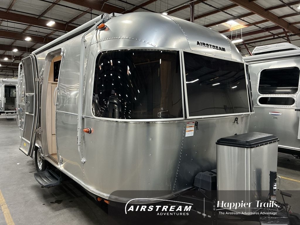 2022 Airstream Bambi 20FB in fairfield CA