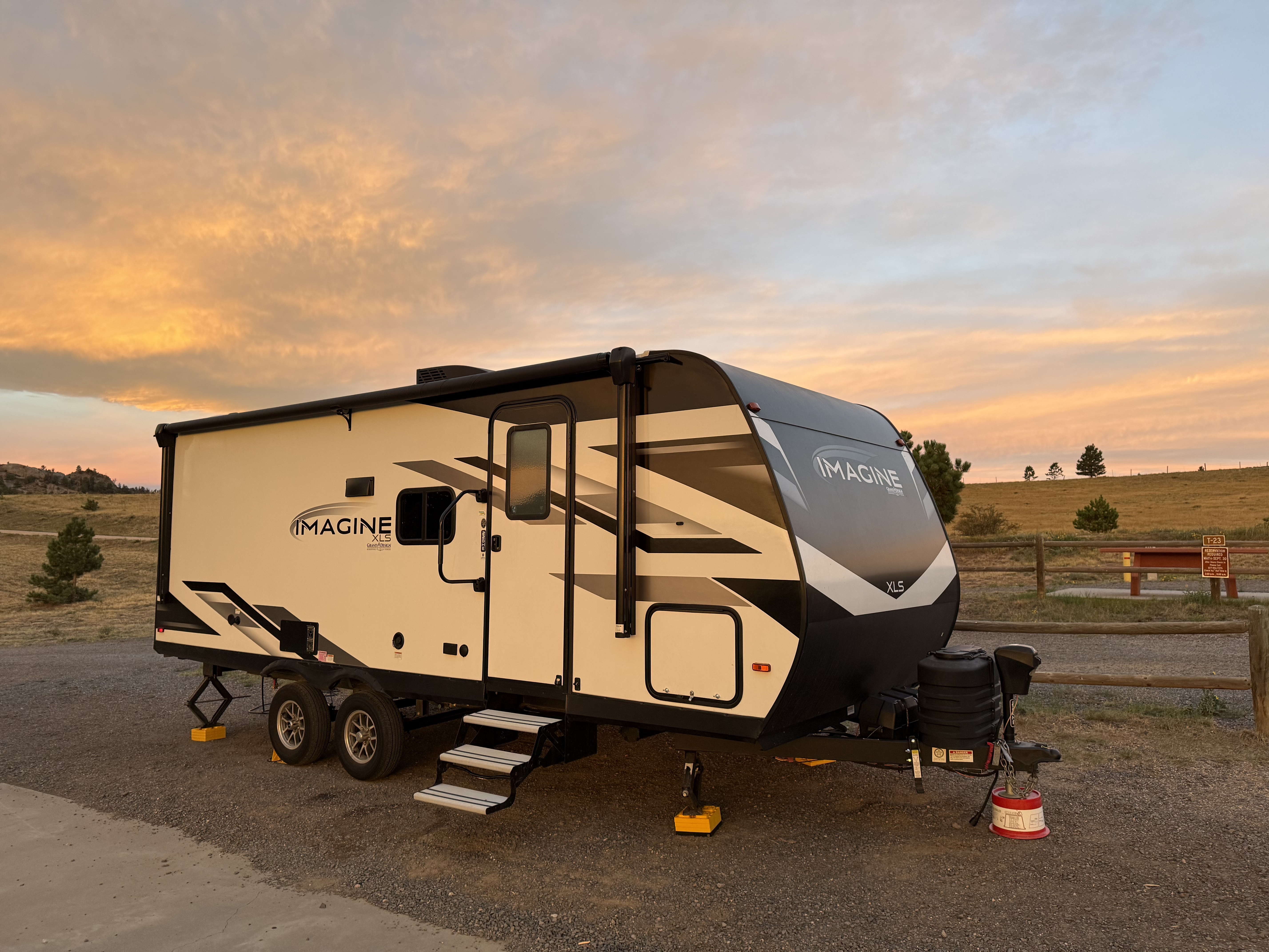 2024 Grand Design IMAGINE XLS 22BHE RV