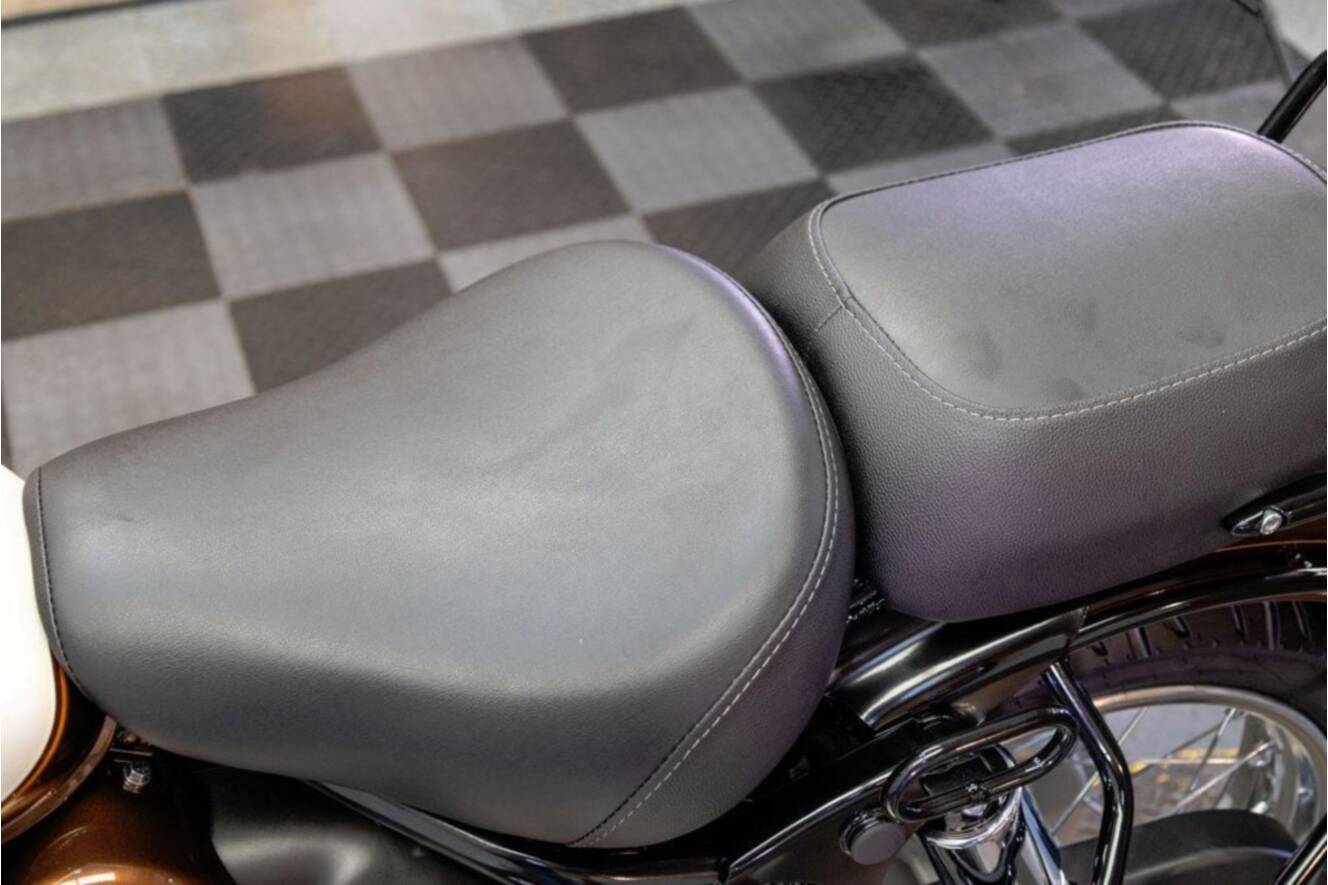 A photo of this 2027 Royal Enfield CLASSIC 350 ABS