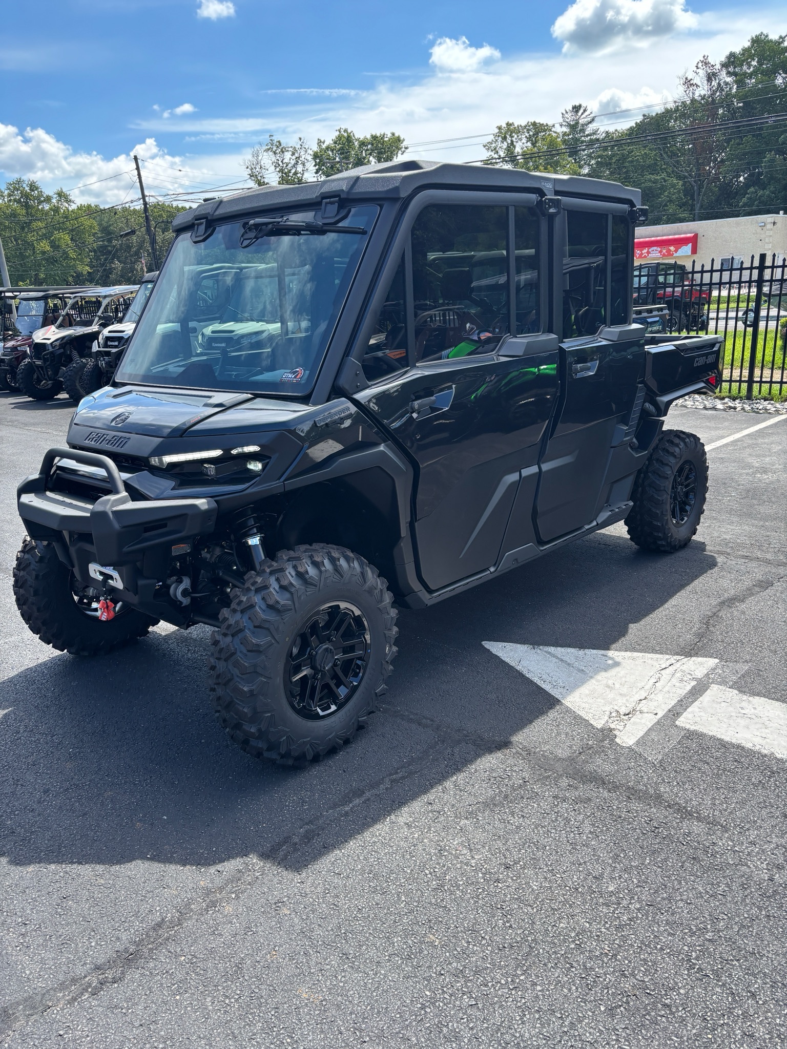 2026 Can-Am Defender MAX Lone Star CAB HD11 in newfield NJ