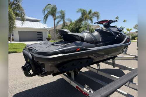2023 Sea-Doo RXT -X 300 in apollo beach FL