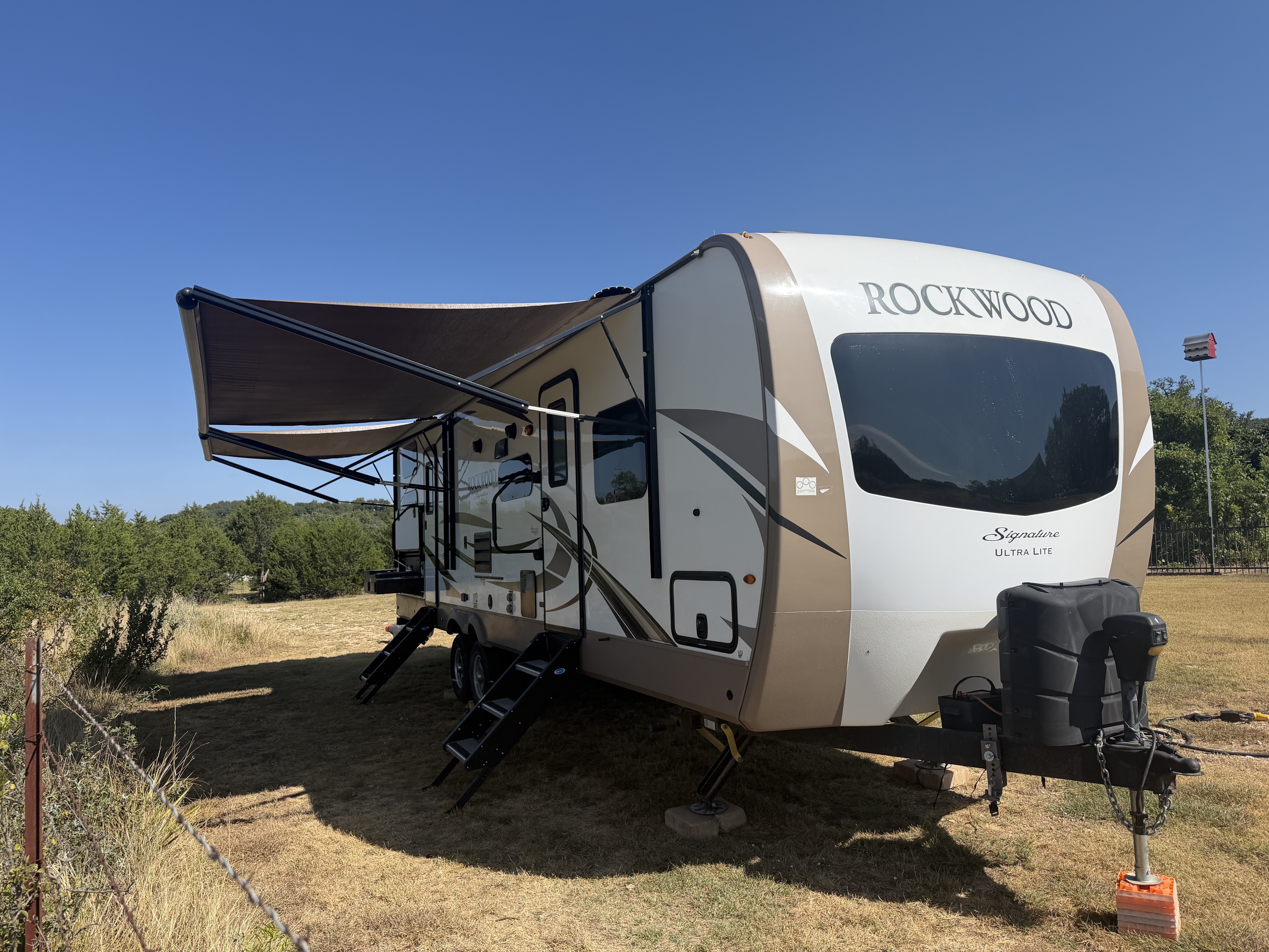 2018 Forest River ROCKWOOD SIGNATURE ULTRA LITE 8311WS RV