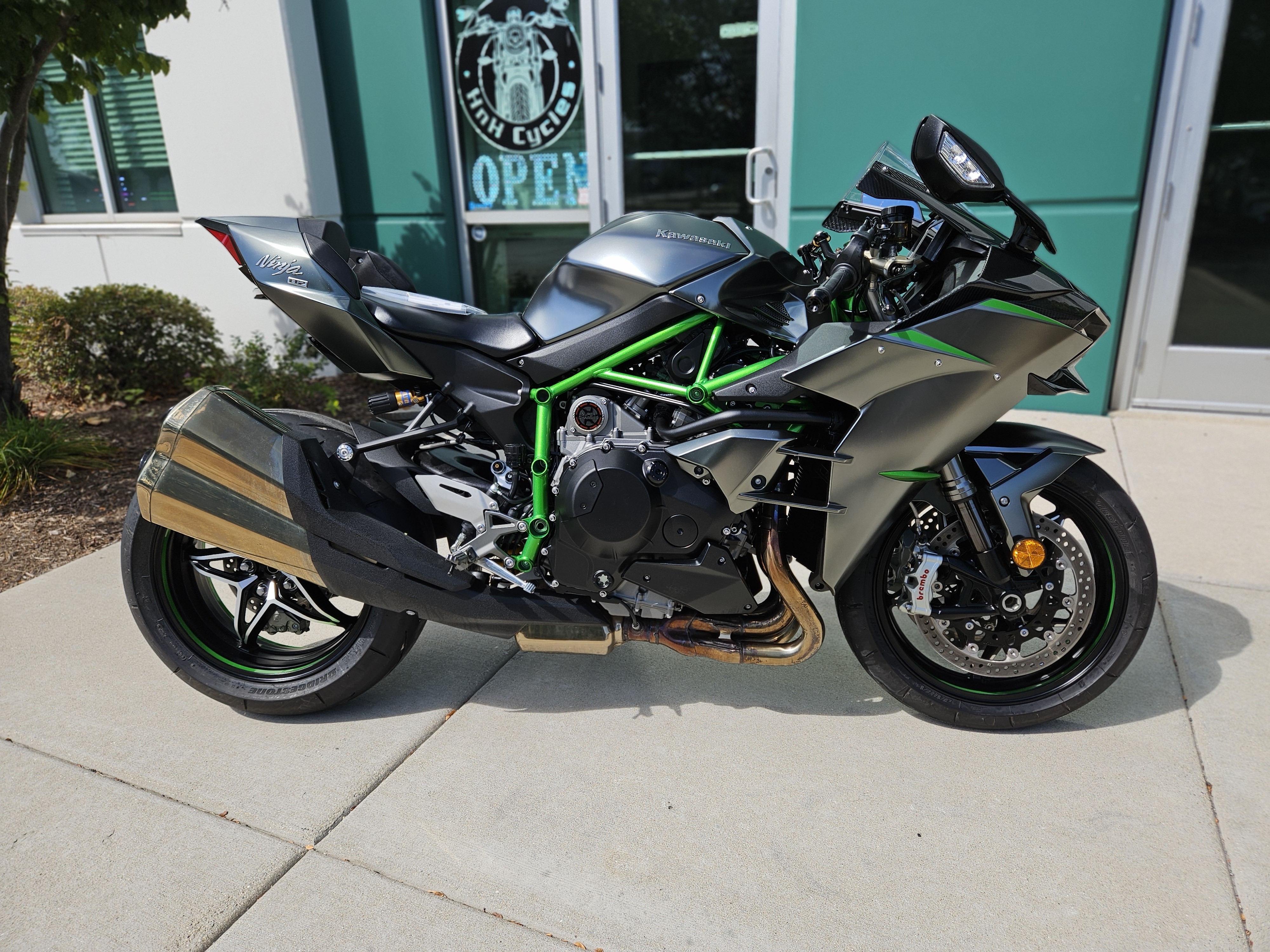 2025 Kawasaki Ninja H2® Carbon ABS CARBON in Romeoville, IL