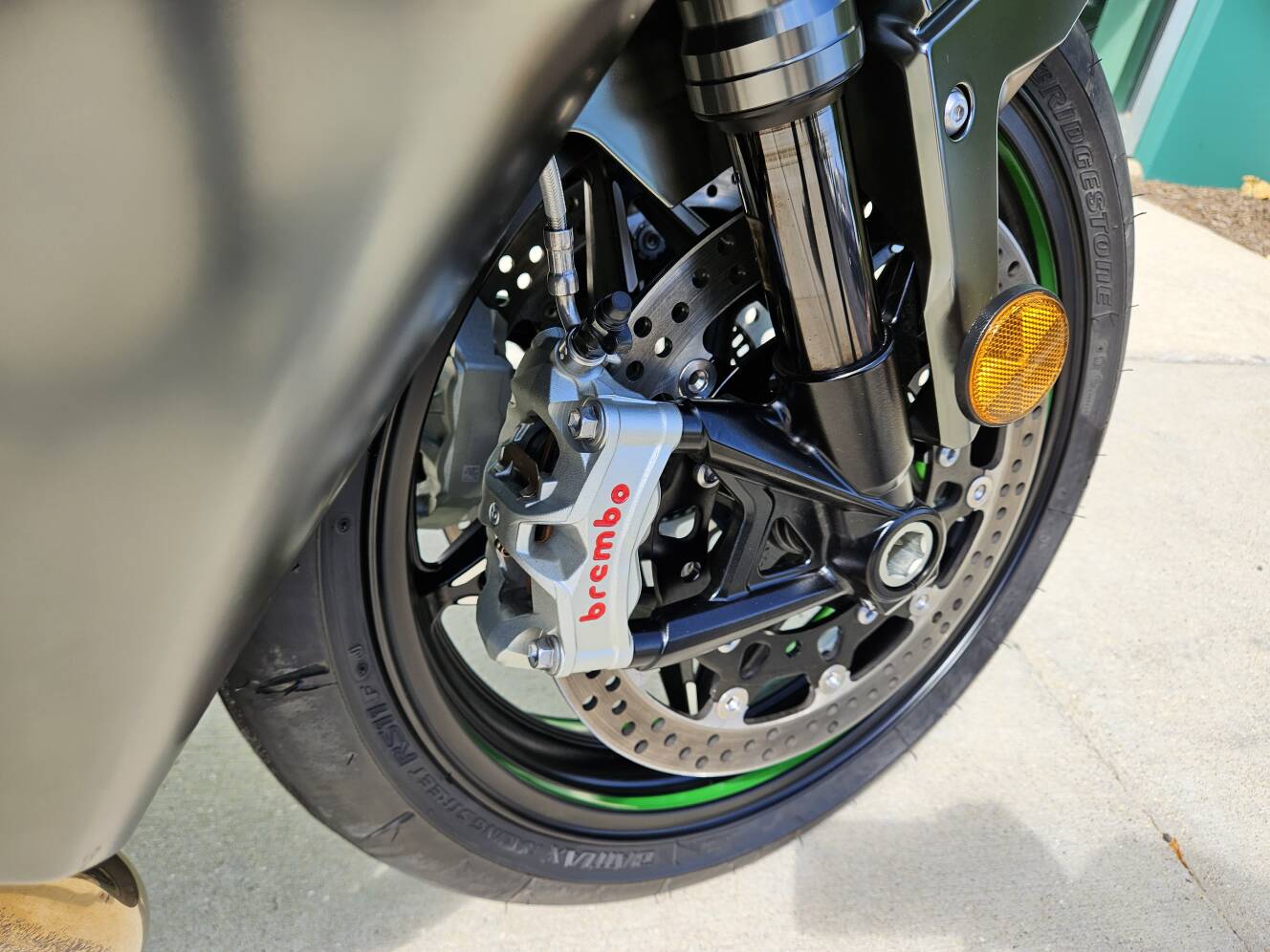 A photo of this 2025 Kawasaki Ninja H2® Carbon ABS