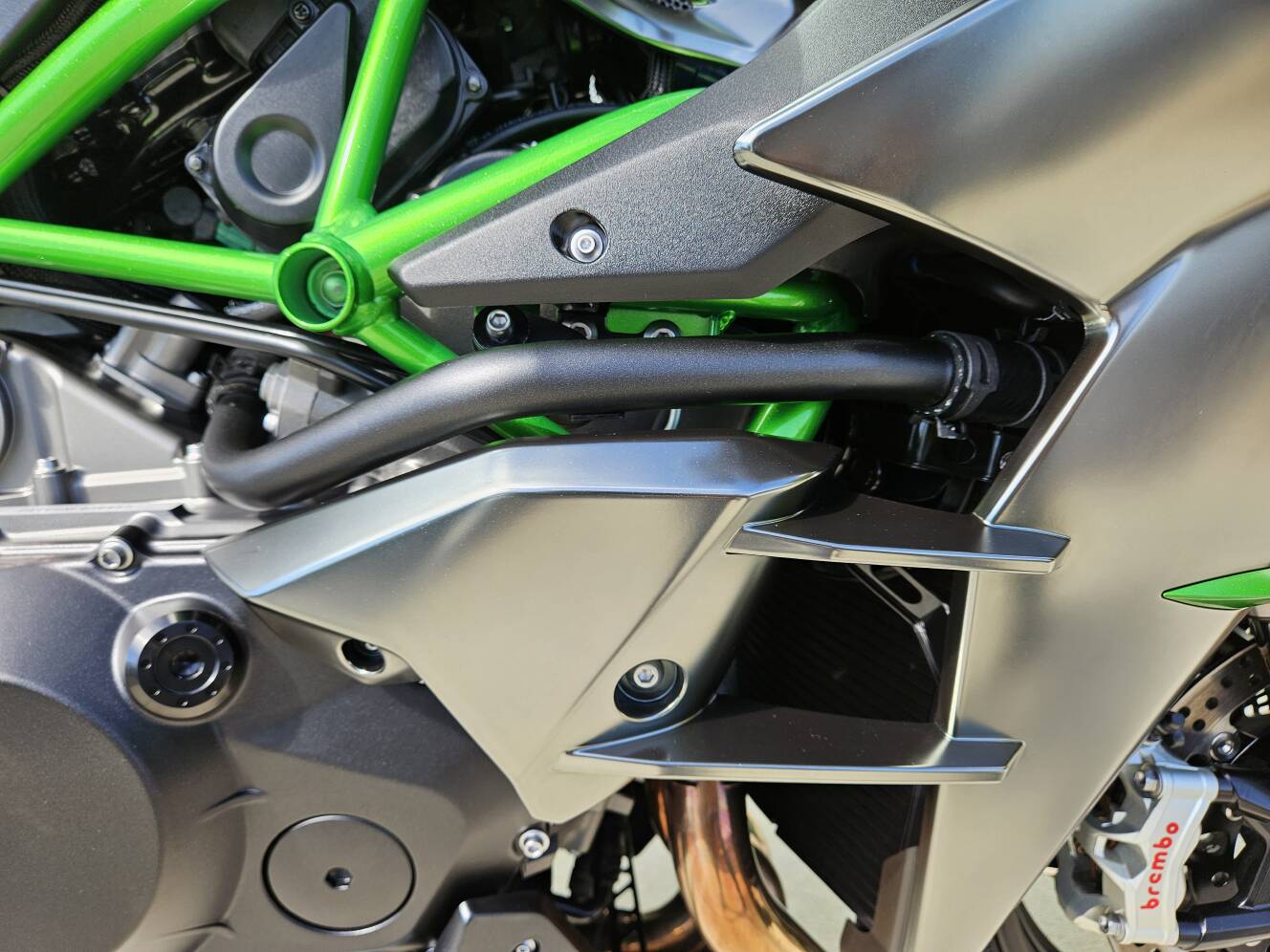 A photo of this 2025 Kawasaki Ninja H2® Carbon ABS