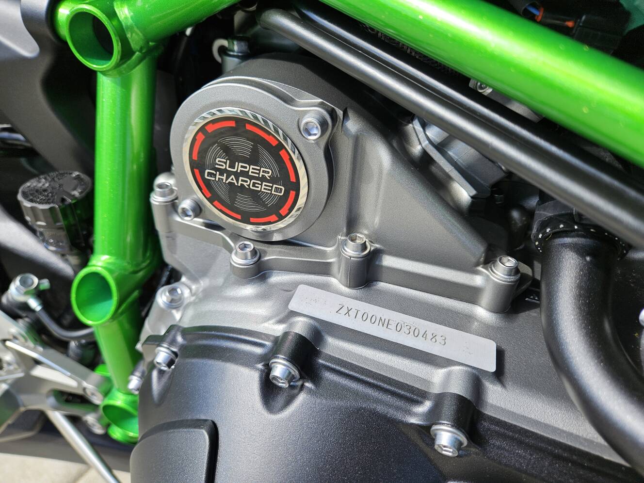 A photo of this 2025 Kawasaki Ninja H2® Carbon ABS