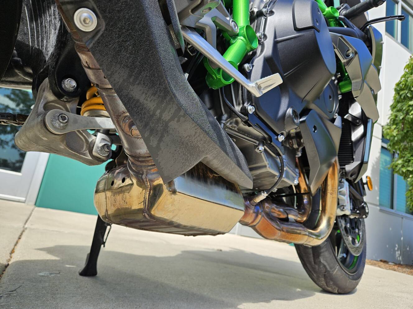 A photo of this 2025 Kawasaki Ninja H2® Carbon ABS