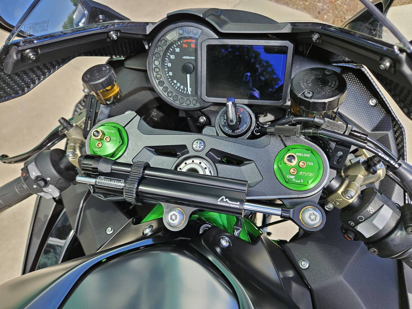 A photo of this 2025 Kawasaki Ninja H2® Carbon ABS