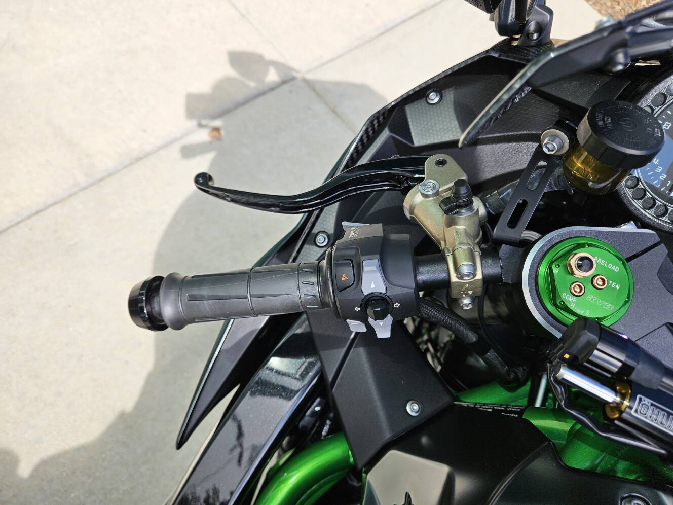 A photo of this 2025 Kawasaki Ninja H2® Carbon ABS