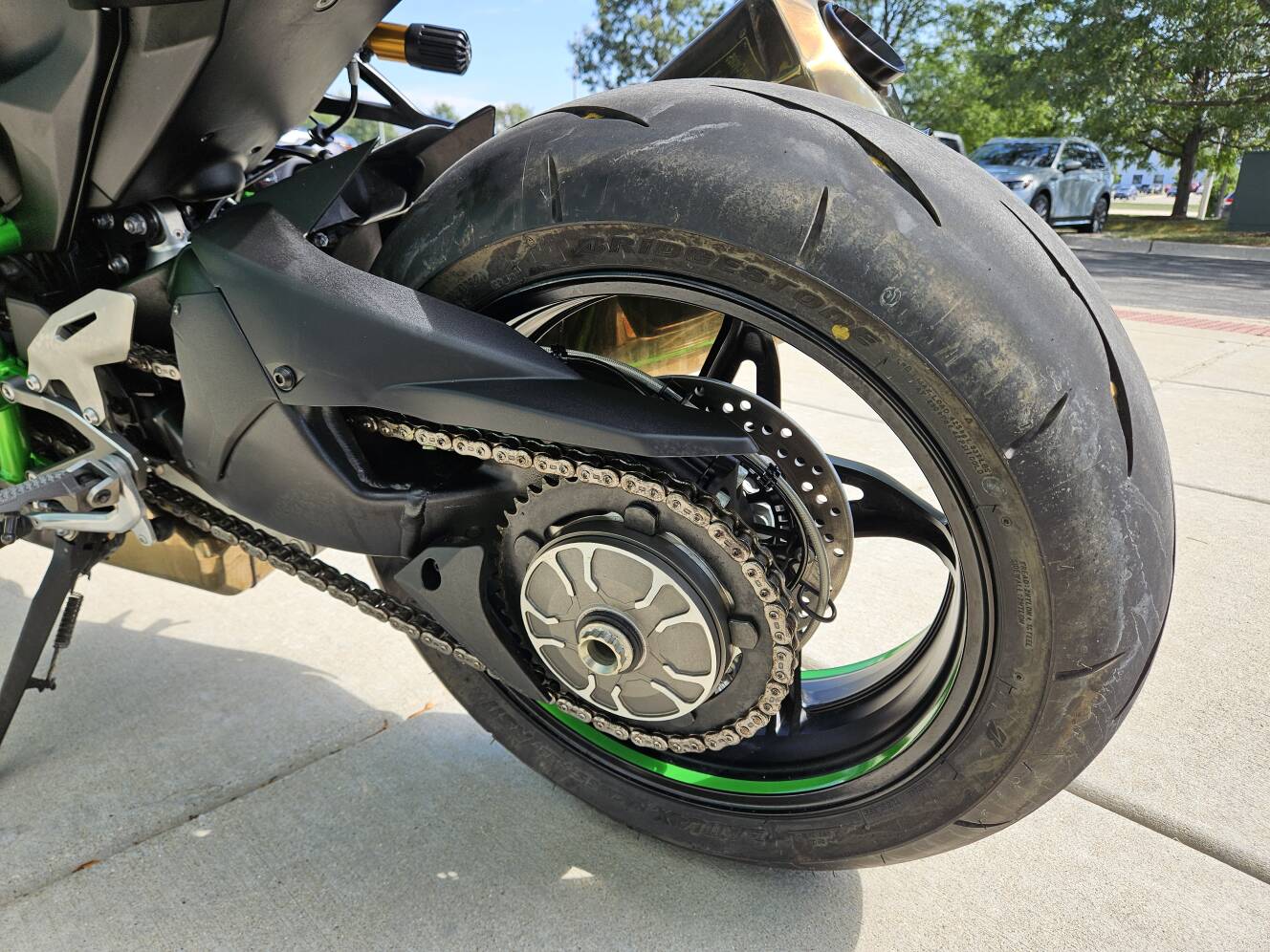A photo of this 2025 Kawasaki Ninja H2® Carbon ABS