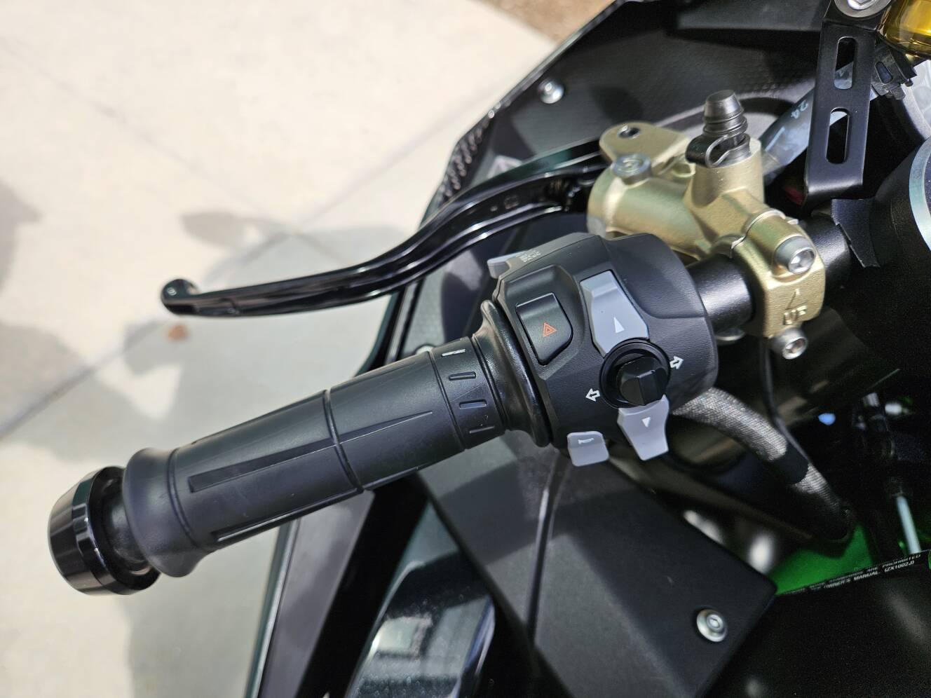 A photo of this 2025 Kawasaki Ninja H2® Carbon ABS
