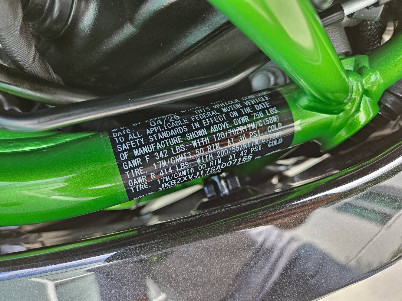 A photo of this 2025 Kawasaki Ninja H2® Carbon ABS