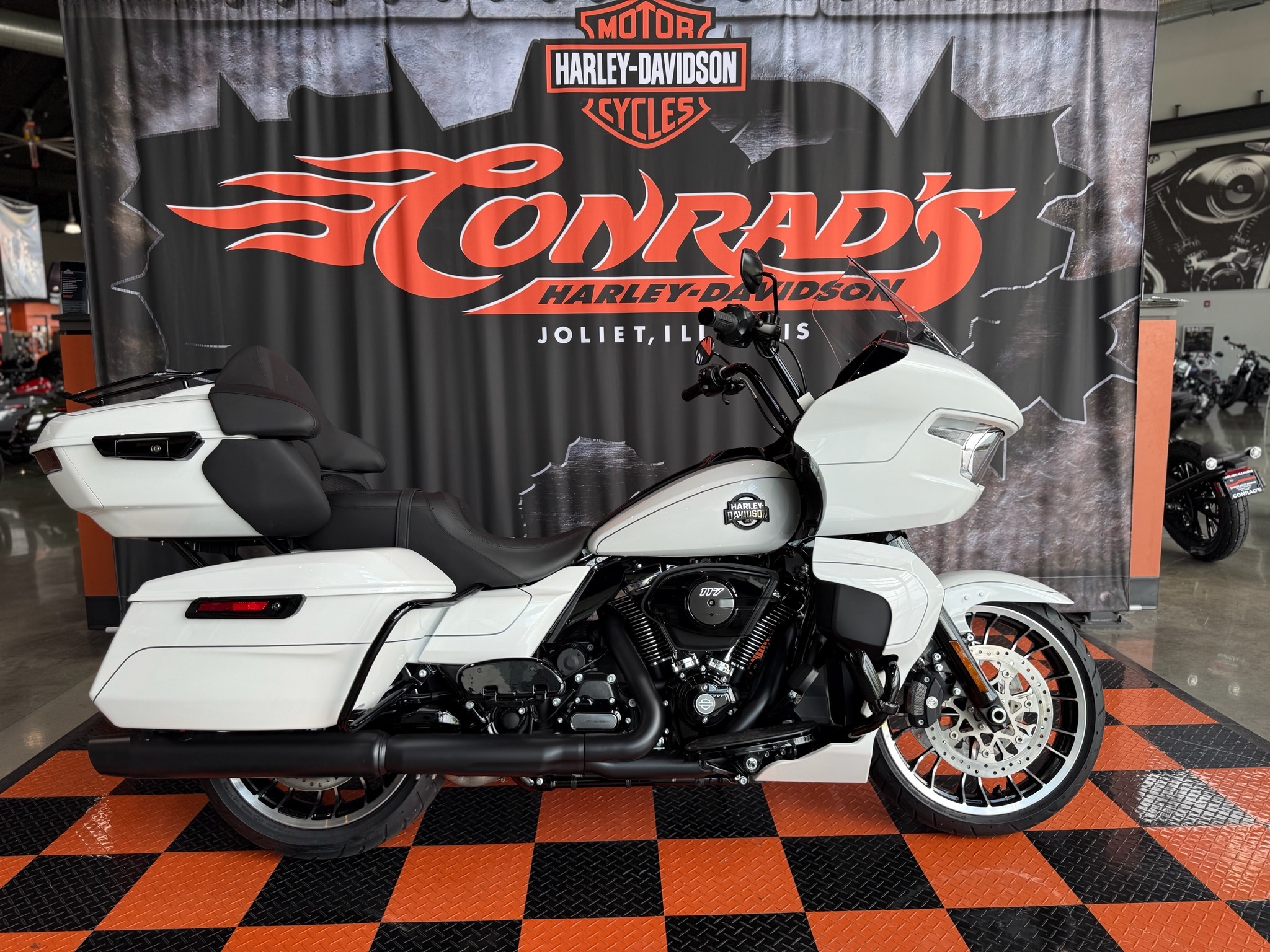 2026 Harley-Davidson Road Glide® Limited LIMITED in Shorewood, IL