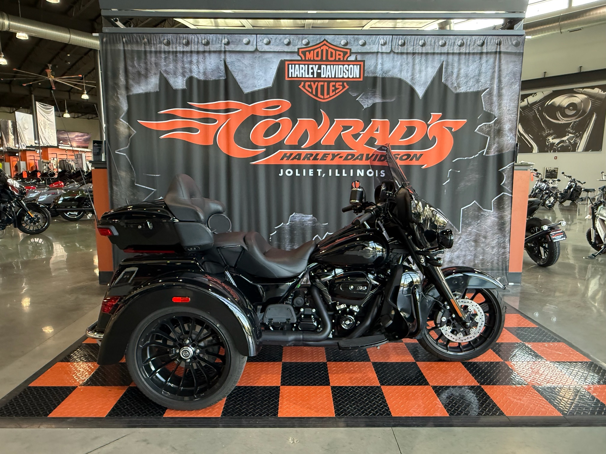 2025 Harley-Davidson Tri Glide® Ultra ULTRA CLASSIC in Shorewood, IL