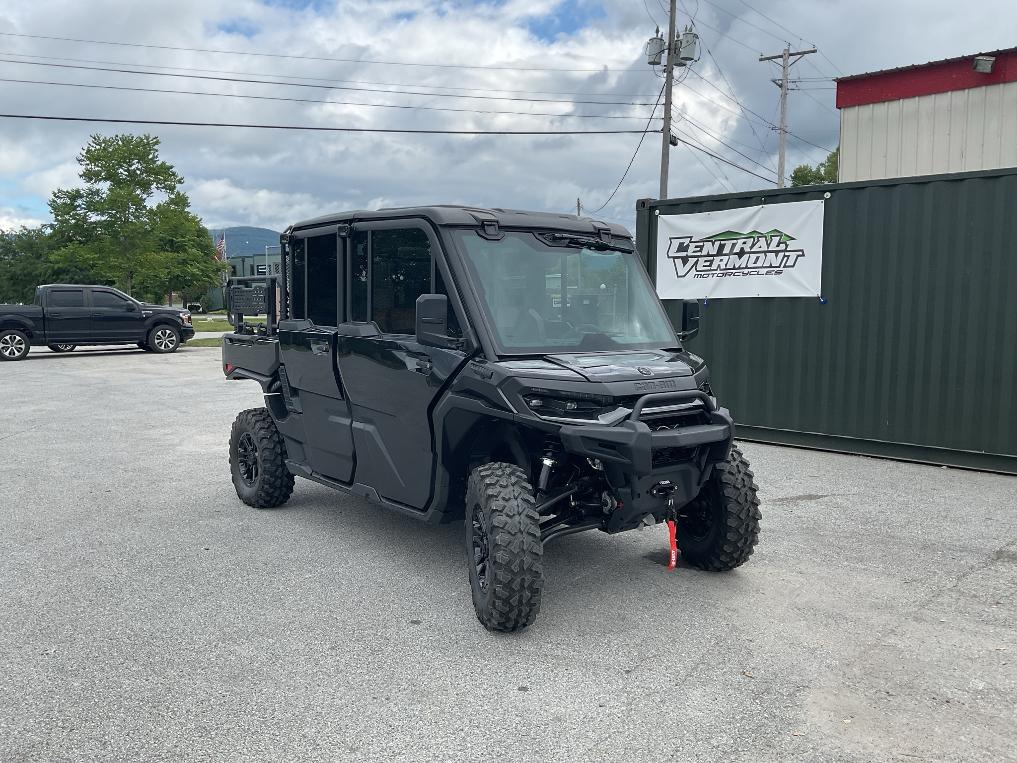2027 Can-Am Defender XU MAX LONE STAR CAB HD11 in rutland VT