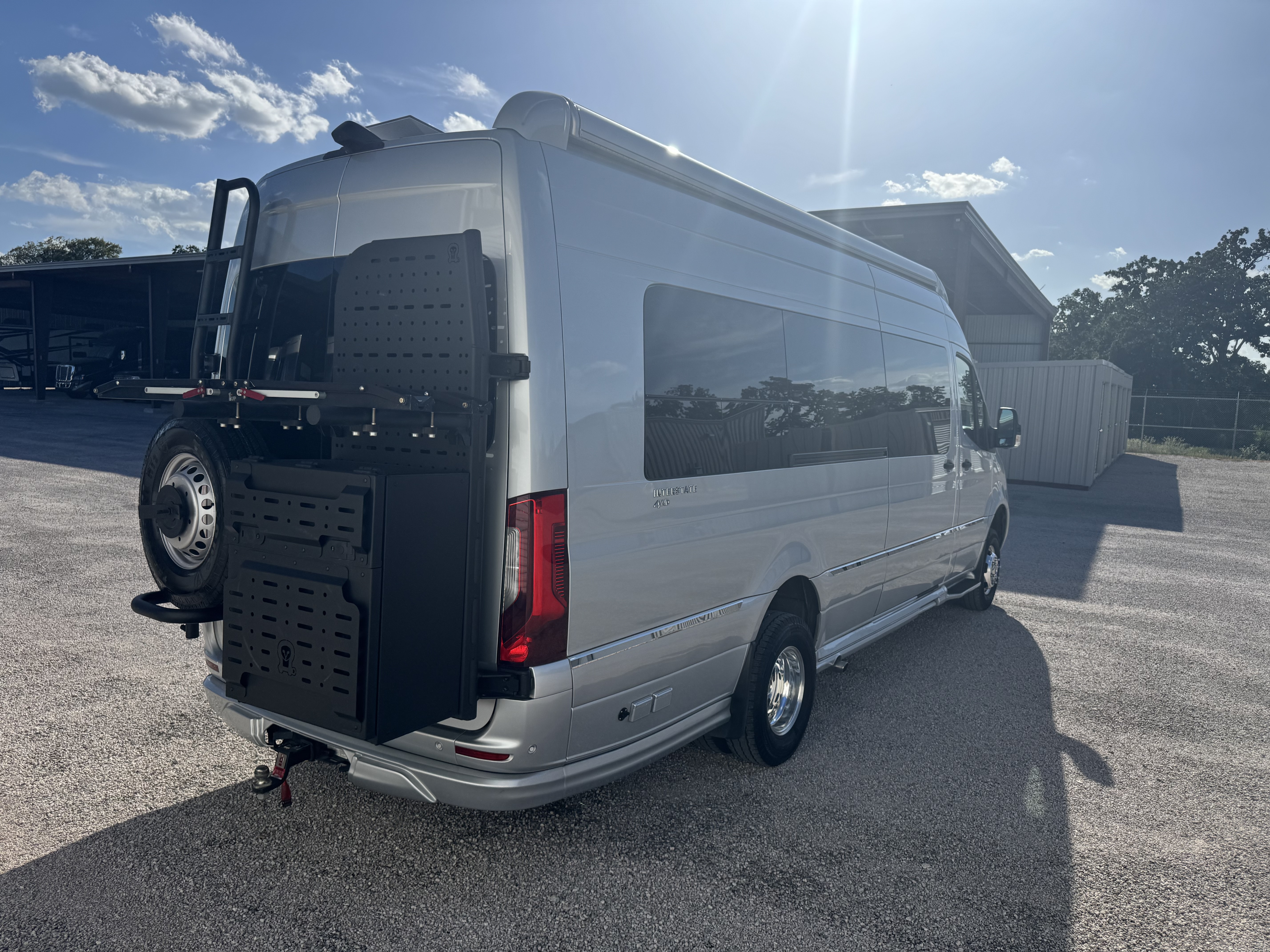 2023 Airstream INTERSTATE 24GL 4WD in chappell hill TX