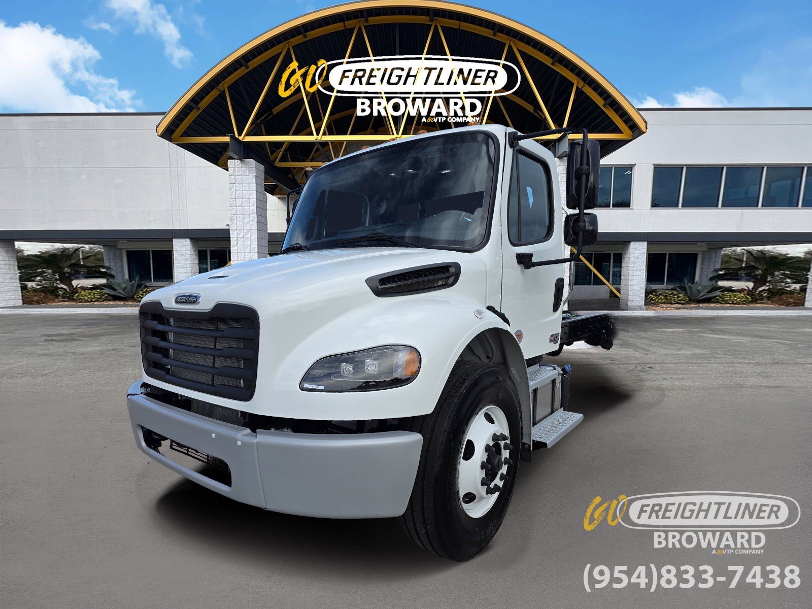 2027 FREIGHTLINER BUSINESS CLASS M2 106 in Pompano Beach, FL