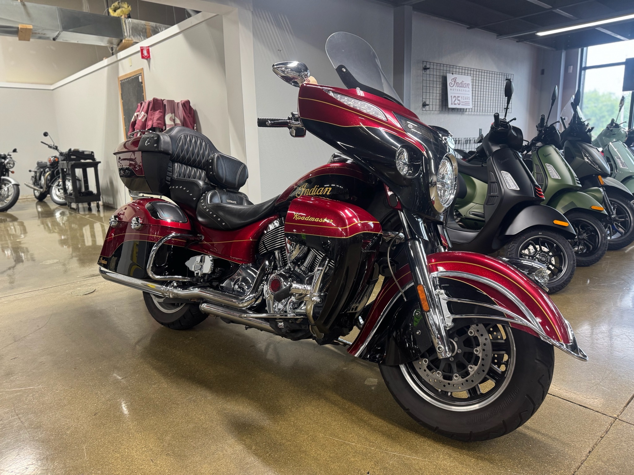 2019 Indian Motorcycle Roadmaster® Elite ABS ELITE in Muskego, WI
