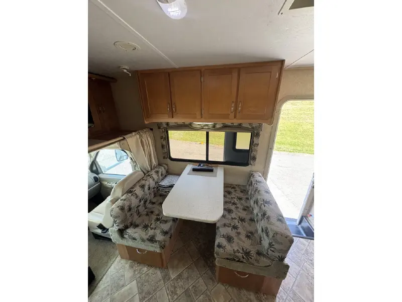 2008 FOREST RIVER SUNSEEKER 2860DS