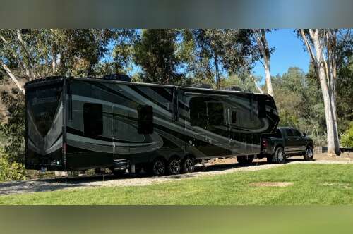 2021 Grand Design MOMENTUM M-CLASS 398M in argyle TX