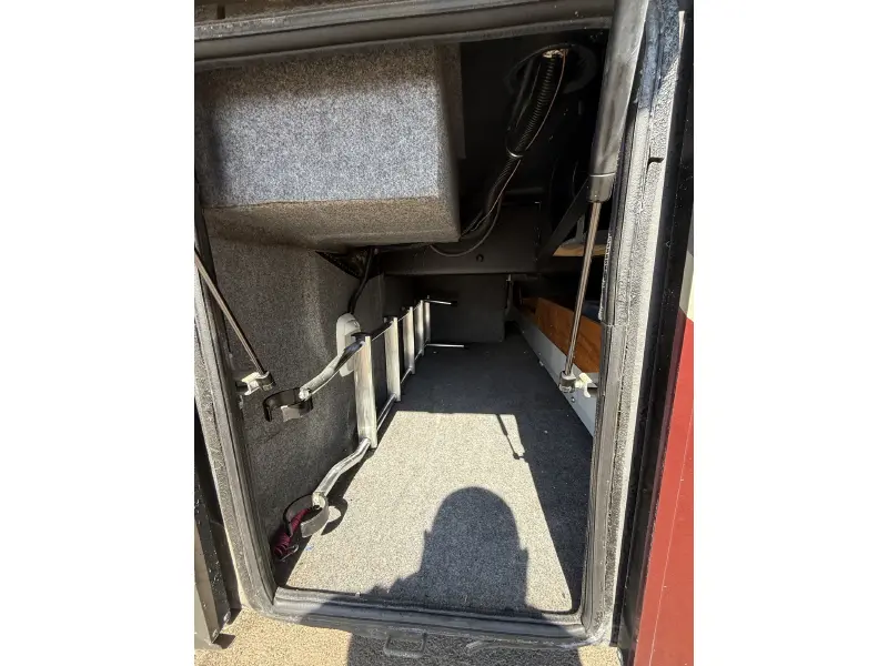 2005 TIFFIN MOTORHOMES PHAETON 38 GH