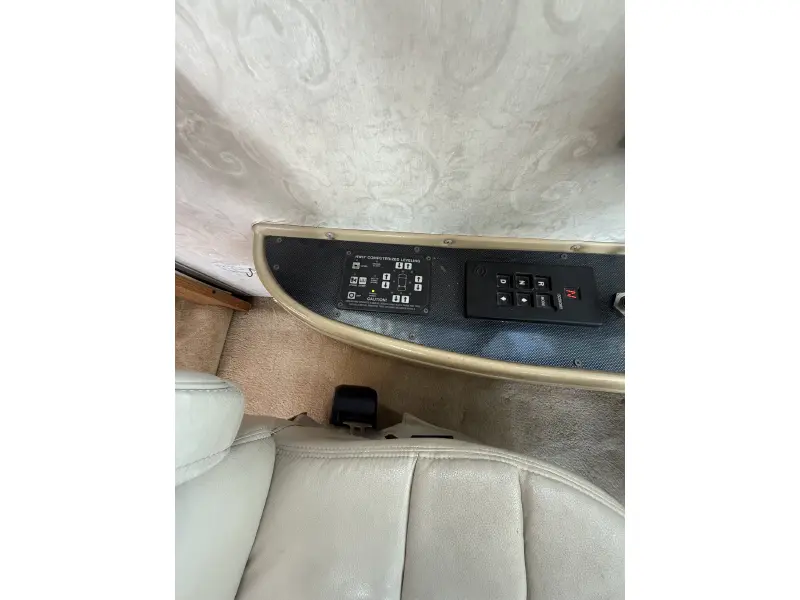 2005 TIFFIN MOTORHOMES PHAETON 38 GH