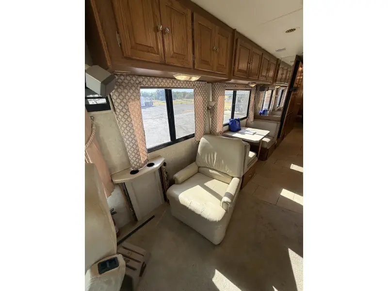 2005 TIFFIN MOTORHOMES PHAETON 38 GH
