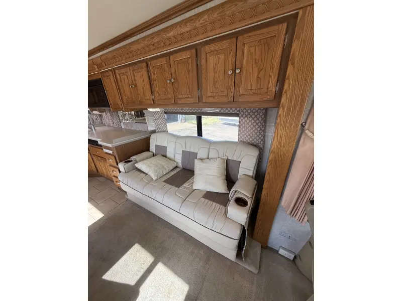 2005 TIFFIN MOTORHOMES PHAETON 38 GH