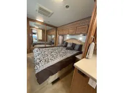 2005 TIFFIN MOTORHOMES PHAETON 38 GH