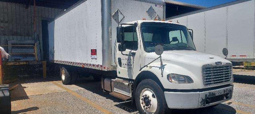 2016 FREIGHTLINER BUSINESS CLASS M2 106 in Lawrenceville, GA